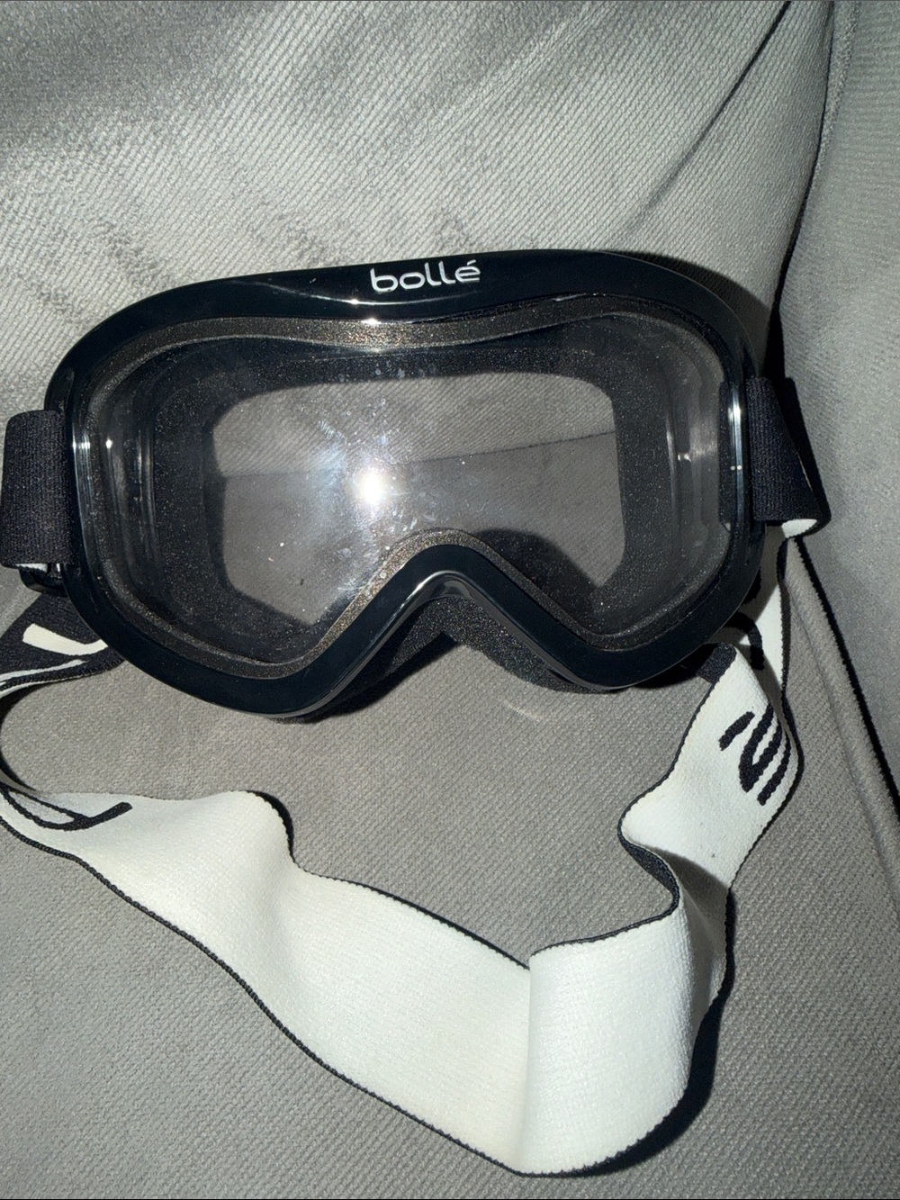 Black Ski & Snowboard Goggles with White Strap